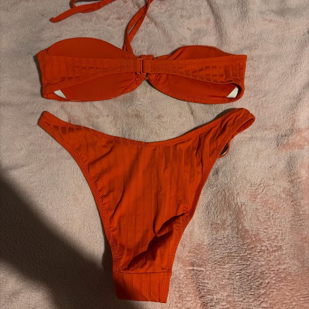 red Ribbed Two-Piece Bikini Set - Picture 3 of 3